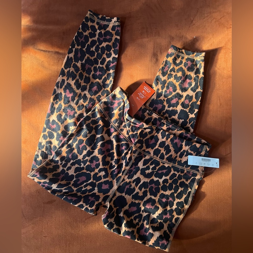 J. Crew Weekend High Rise 7/8 Leopard Leggings NWT Medium